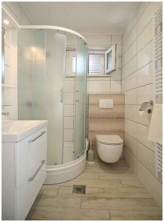 Apartment Maxim プリモシュテン エクステリア 写真