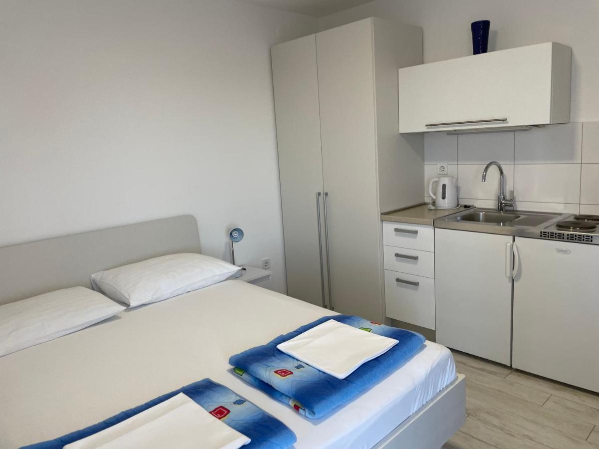 Apartment Maxim プリモシュテン エクステリア 写真