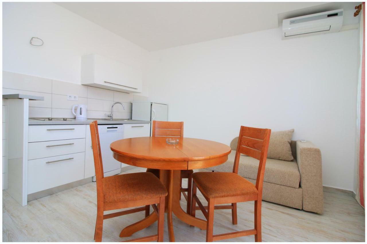 Apartment Maxim プリモシュテン エクステリア 写真