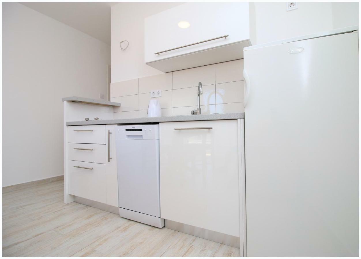 Apartment Maxim プリモシュテン エクステリア 写真